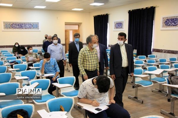 بازدید از دبیرستان تیزهوشان به مناسبت روز سمپاد