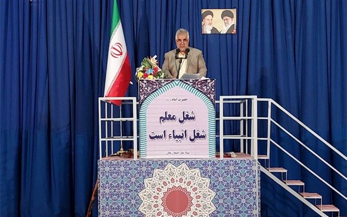 معلم نقش اصلی را در تربیت نسل آینده دارد /فیلم