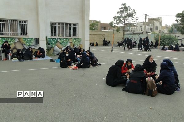 آیین سپاس معلم در مدرسه حضرت زینب(س) فشافویه
