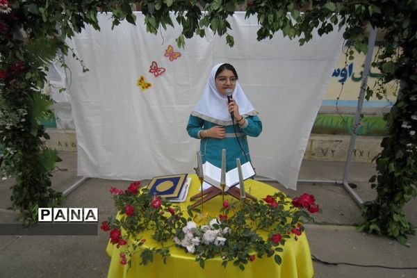 مراسم گرامیداشت مقام معلم و هفته سلامت در دبستان تربیت شهرستان گلوگاه