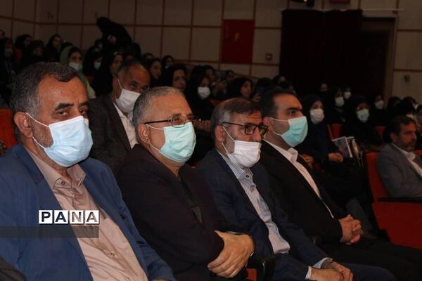 تجلیل از معلمان برتر در کانون پرورشی فکری و هنری مازندران