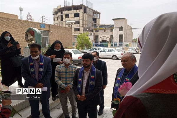 اجرای طرح میثاق با ولایت با حضور مربیان و دانش‌آموزان پیشتاز در داراب