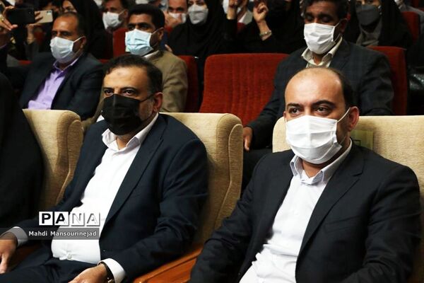 آِیین بزرگداشت مقام معلم همراه با تجلیل از معلمان نمونه استان هرمزگان