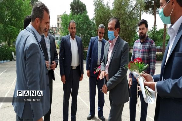 دیدار با دبیران آزاده و جانباز و ایثارگر به مناسبت هفته گرامیداشت مقام معلم