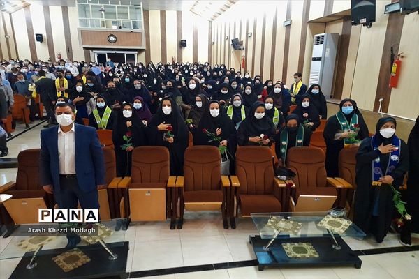 مراسم سپاس مربی و تجلیل از معلمان نمونه شهرستان کازرون