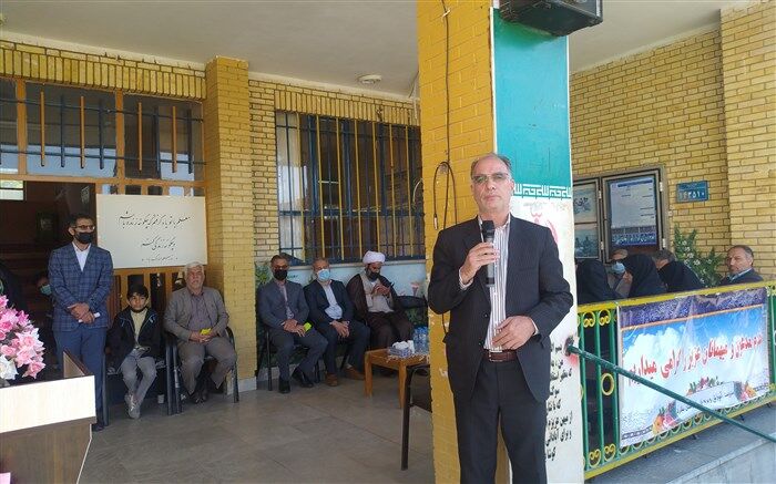سپاس معلم، تبلور زیبای فعالیت‌های سازمان دانش‌آموزی در ستایش مقام فرهنگیان است