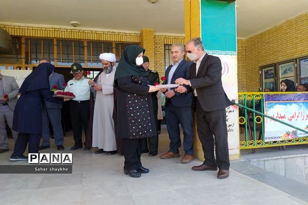 آیین سپاس معلم  سازمان دانش آموزی ملارد در دبیرستان شهید همت