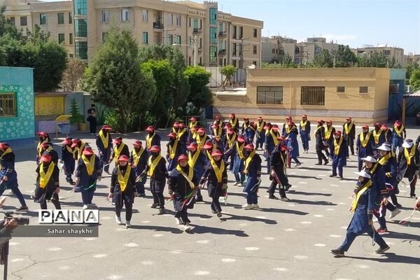 آیین سپاس معلم  سازمان دانش آموزی ملارد در دبیرستان شهید همت