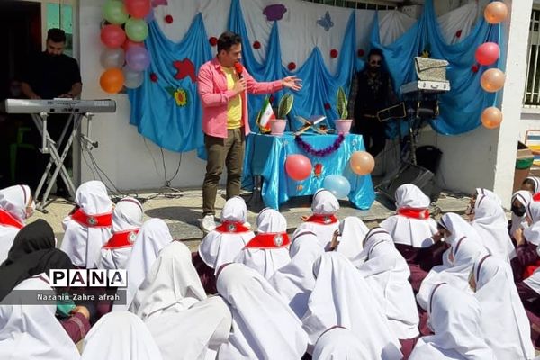 جشن سپاس معلم در دبستان حضرت زهرا(س) رودهن