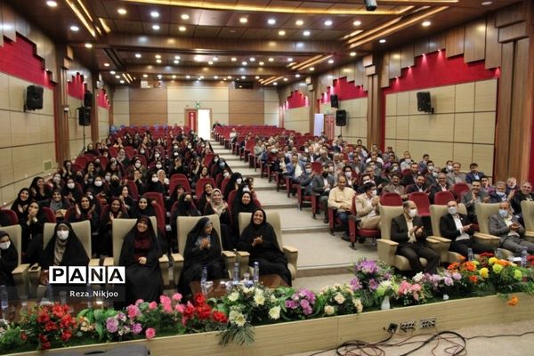 گرامیداشت هفته مقام معلم در بهارستان