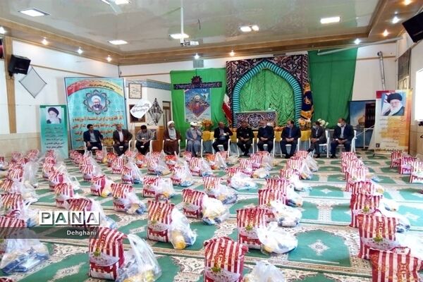 توزیع بیش از 1000 بسته کمک مؤمنانه در نائین