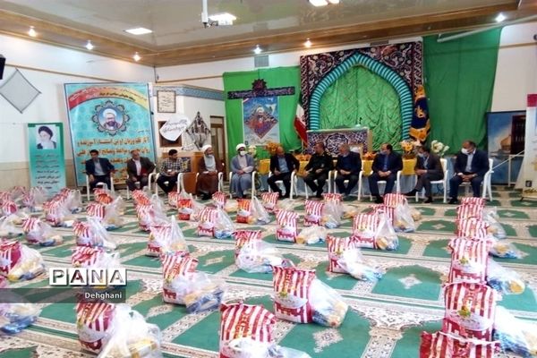 توزیع بیش از 1000 بسته کمک مؤمنانه در نائین