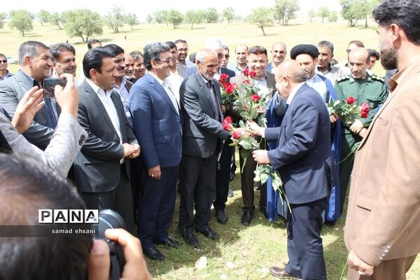 جشن بزرگ هفته معلم، بخش کبگیان چشمه دزدک منطقه سرچنار