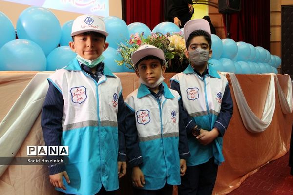 مراسم اختتامیه ششمین جشنواره سفیران سلامت در قم