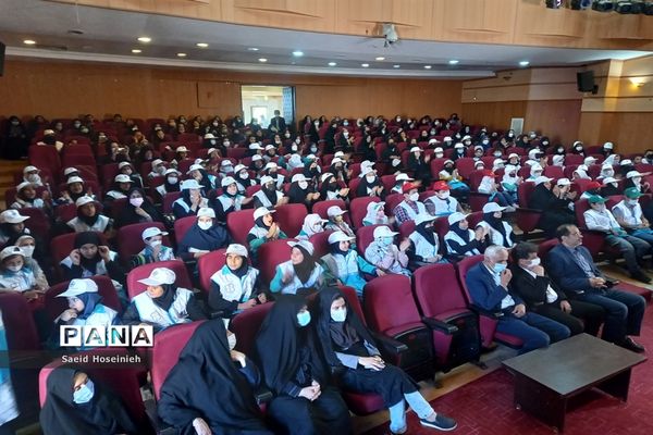 مراسم اختتامیه ششمین جشنواره سفیران سلامت در قم