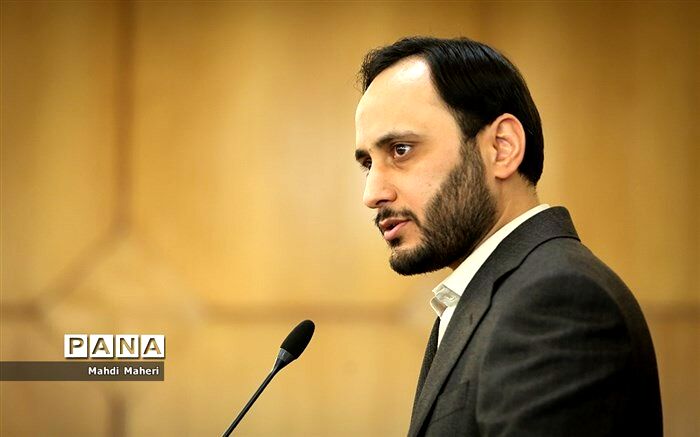 بهادری جهرمی: همراهی مردم رمز موفقیت اصلاح یارانه‌هاست