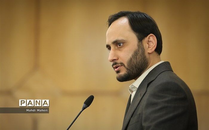 بهادری جهرمی: همراهی مردم رمز موفقیت اصلاح یارانه‌هاست