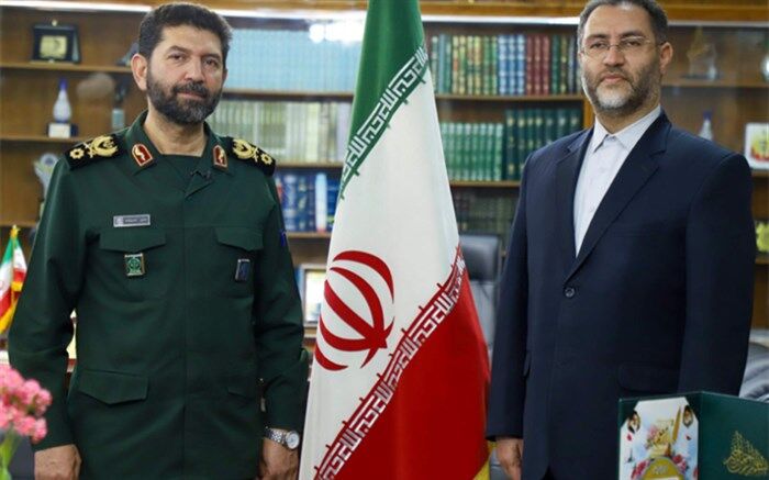 تقدیر فرمانده سپاه تهران بزرگ از مدیرکل و فرهنگیان شهر تهران به مناسبت هفته معلم