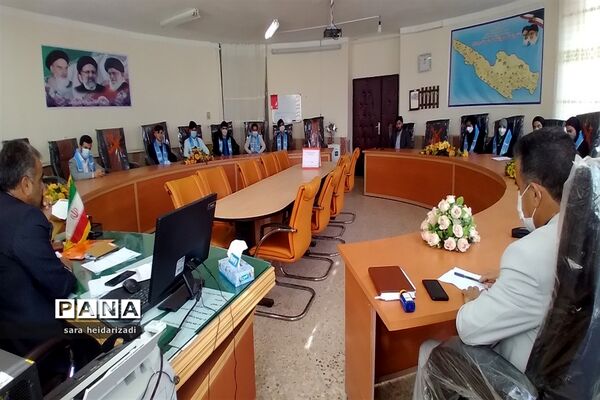 اولین نشست هیأت رئیسه یازدهمین دوره مجلس دانش‌آموزی شهرستان چرداول