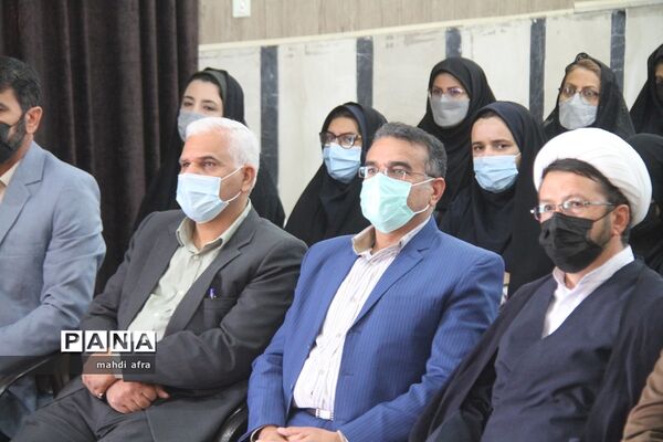 آیین تجلیل از معلمان برگزیده شهرستان بهبهان