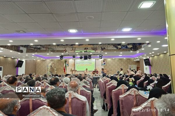 همایش فرهنگیان پیشکسوت کاشمردر هفته معلم