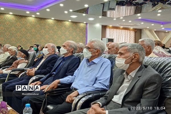 همایش فرهنگیان پیشکسوت کاشمردر هفته معلم