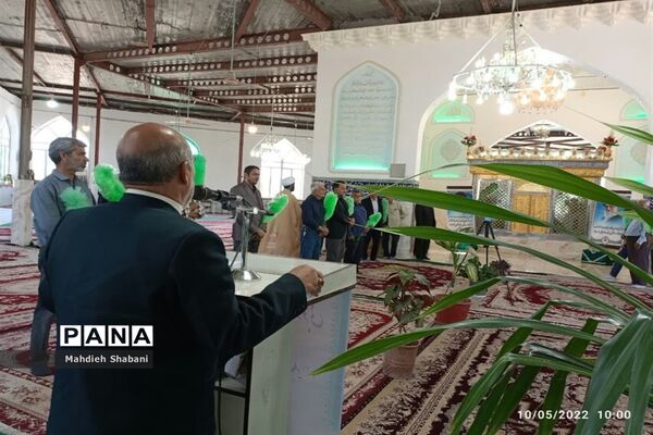 آیین غبارروبی امامزاده سید محمد(ع) باحضور تعدادی از معلمان در کاشمر