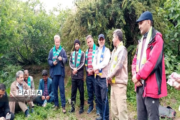 همایش کوهپیمایی مربیان پیشتاز سازمان دانش‌آموزی ناحیه۶ مشهد مقدس