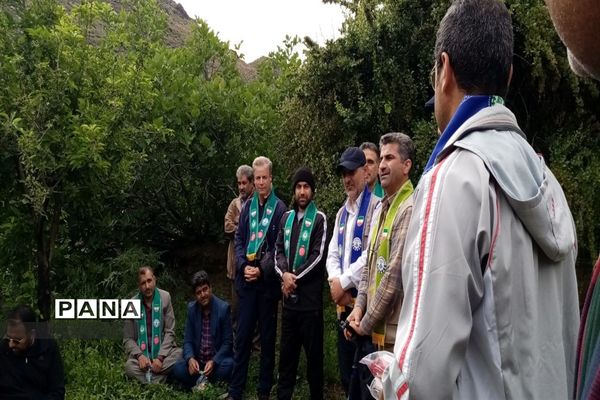 همایش کوهپیمایی مربیان پیشتاز سازمان دانش‌آموزی ناحیه۶ مشهد مقدس