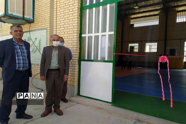 آیین افتتاح پروژه‌های ورزشی طرح شهید سردار سلیمانی شهرستان داراب