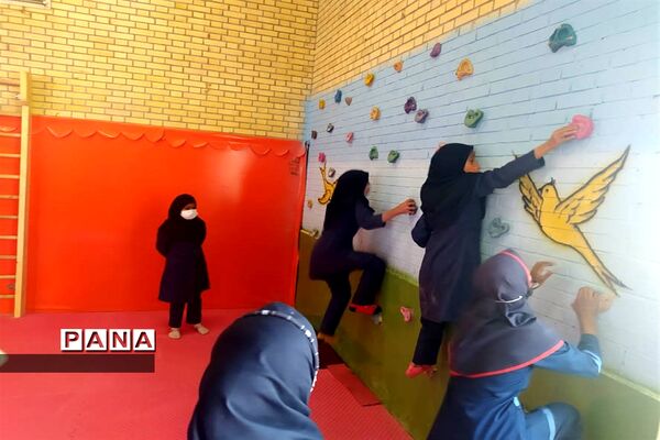 آیین افتتاح پروژه‌های ورزشی طرح شهید سردار سلیمانی شهرستان داراب
