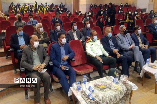 تجلیل از معلمان، مدیران، معاونان و مربیان و کارمندان  نمونه آموزش وپرورش داراب