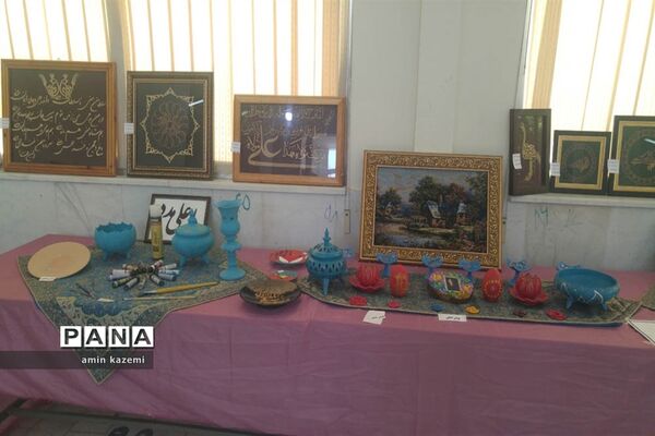 برپایی نمایشگاه دست‌سازه‌های مدارس تمدن‌سازان در داراب