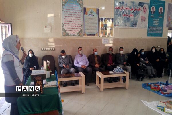 برپایی نمایشگاه هفته سلامت در دبستان مصلح داراب