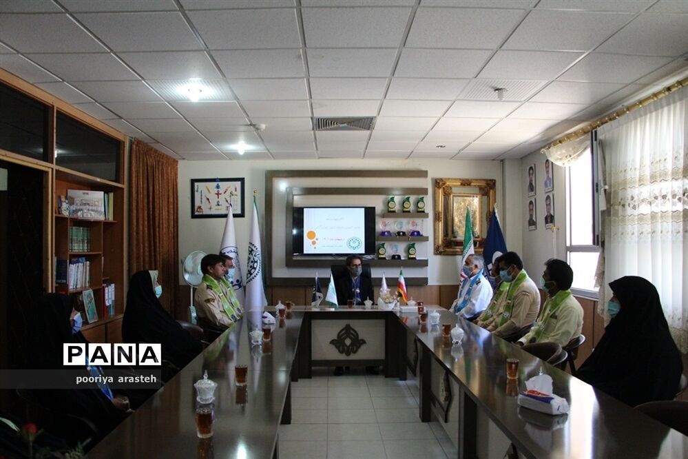 دیدار مربیان تشکیلات شهرستان بیرجند با سرپرست سازمان دانش‌آموزی استان