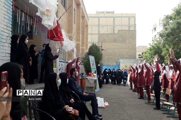 گرامیداشت هفته سلامت در دبستان دخترانه پروین اعتصامی در شهرستان قدس