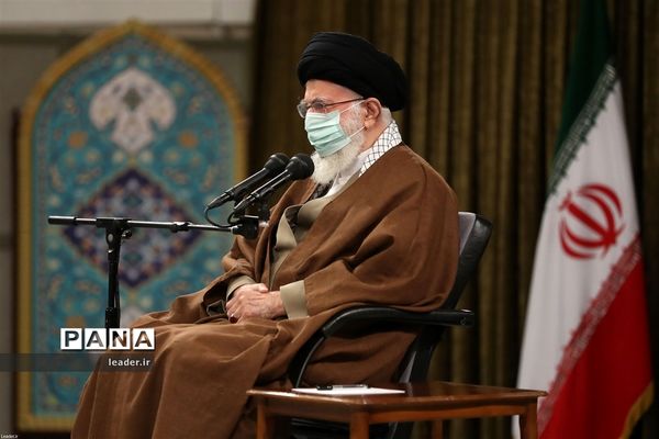 دیدار جمعی از معلمان با رهبر انقلاب اسلامی