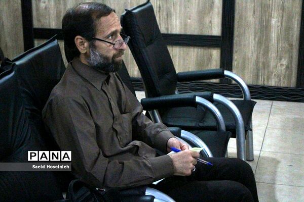 نشست هم‌اندیشی معاونان پرورشی ناحیه 3 قم