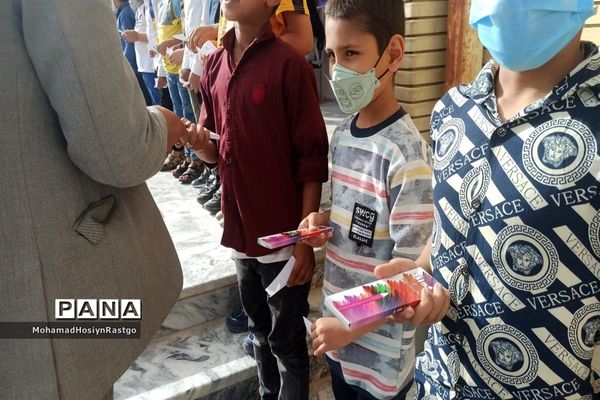 مراسم تقدیراز معلمان مدرسه شهید باهنر کاشمر