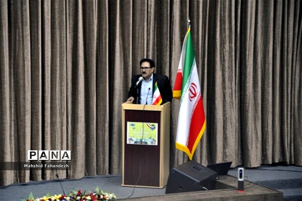 آیین معرفی طرح استانی گلستان‌خوانی در شیراز