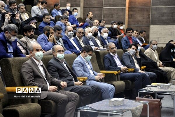 آیین معرفی طرح استانی گلستان‌خوانی در شیراز