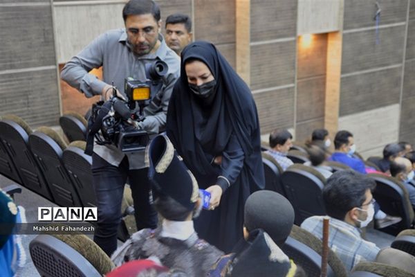 آیین معرفی طرح استانی گلستان‌خوانی در شیراز