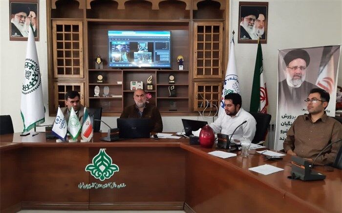 تقویت حس پرسشگری و روحیه انتقادی دانش‌آموزان از ثمرات مناظره دانش‌آموزی است