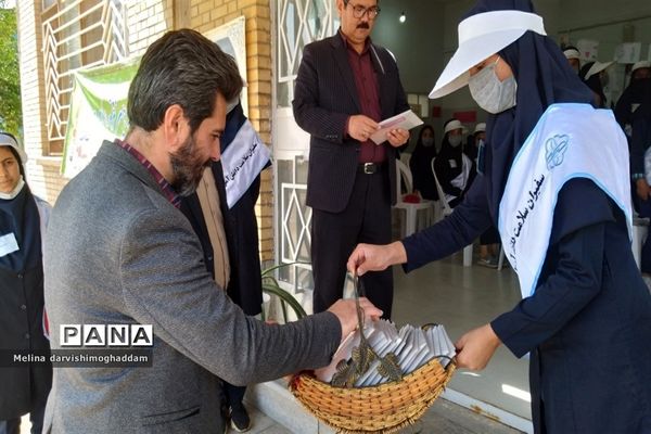 طنین زنگ‌ سلامت و تجلیل از سفیران سلامت