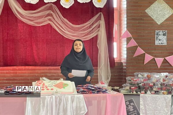 جشن تکلیف و عبادت در دبستان دخترانه حضرت ولیعصر شهرستان قدس
