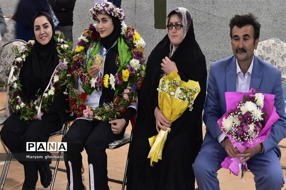 استقبال از بانوی طلایی المپیک در بهنمیر
