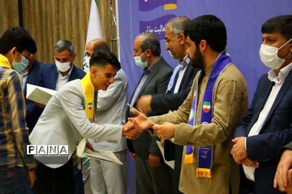 برگزاری اختتامیه دومین دوره مسابقات مناظره دانش‌آموزی استان فارس