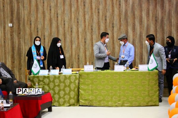 برگزاری اختتامیه دومین دوره مسابقات مناظره دانش‌آموزی استان فارس