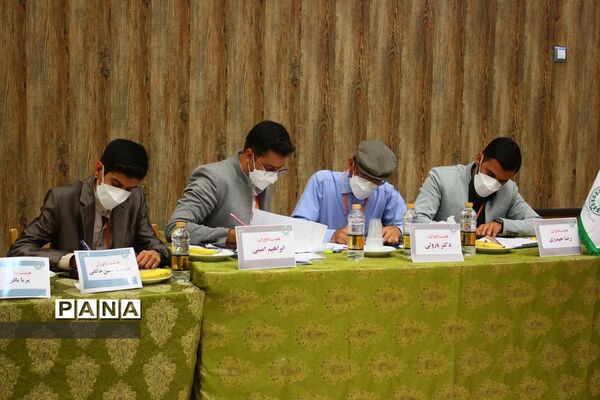برگزاری اختتامیه دومین دوره مسابقات مناظره دانش‌آموزی استان فارس