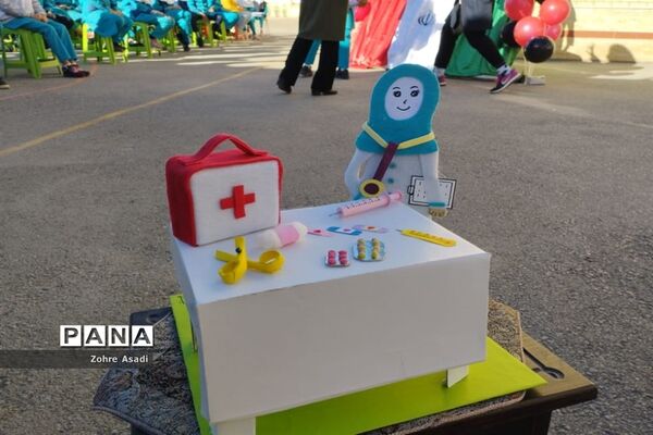 تجلیل از مدافعان سلامت و جهادگران آموزش در آباده